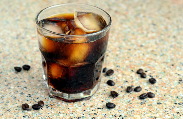How to Make Cold Brew Coffee at Homearticle featured image thumbnail.