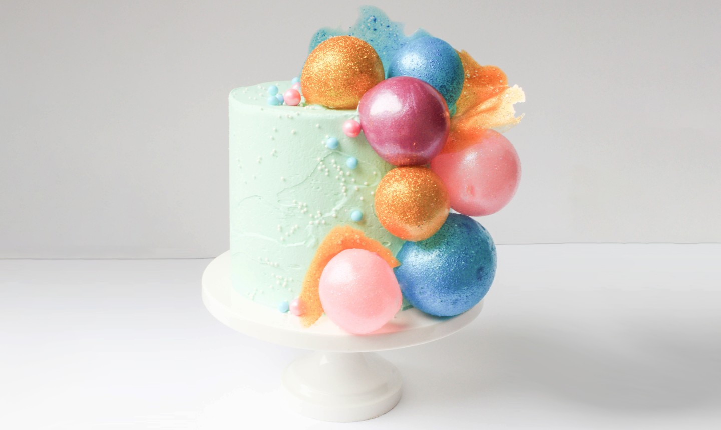 Bubble themed birthday cake | Bubble birthday parties, Bubble birthday, Themed  birthday cakes