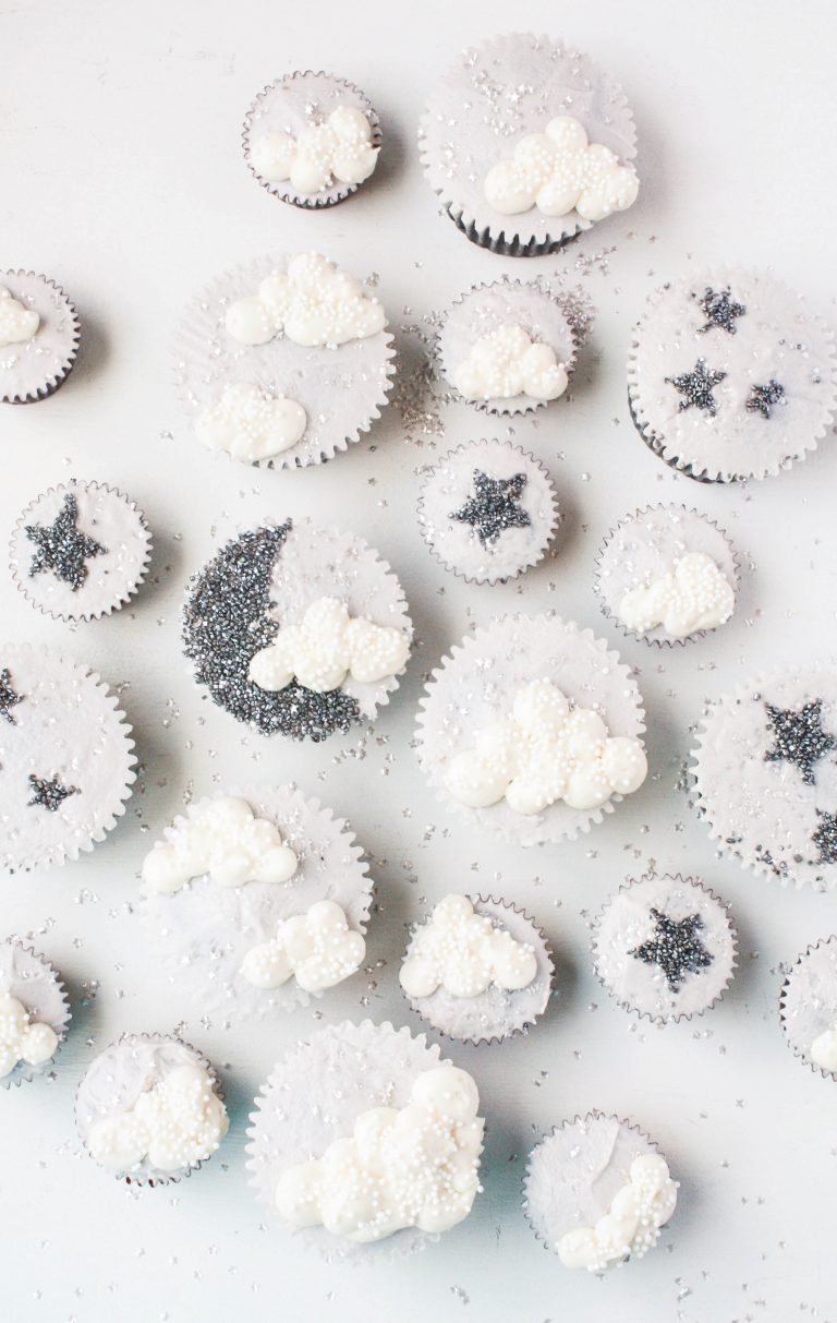 We Love These Cupcakes to the Moon and Backproduct featured image thumbnail.