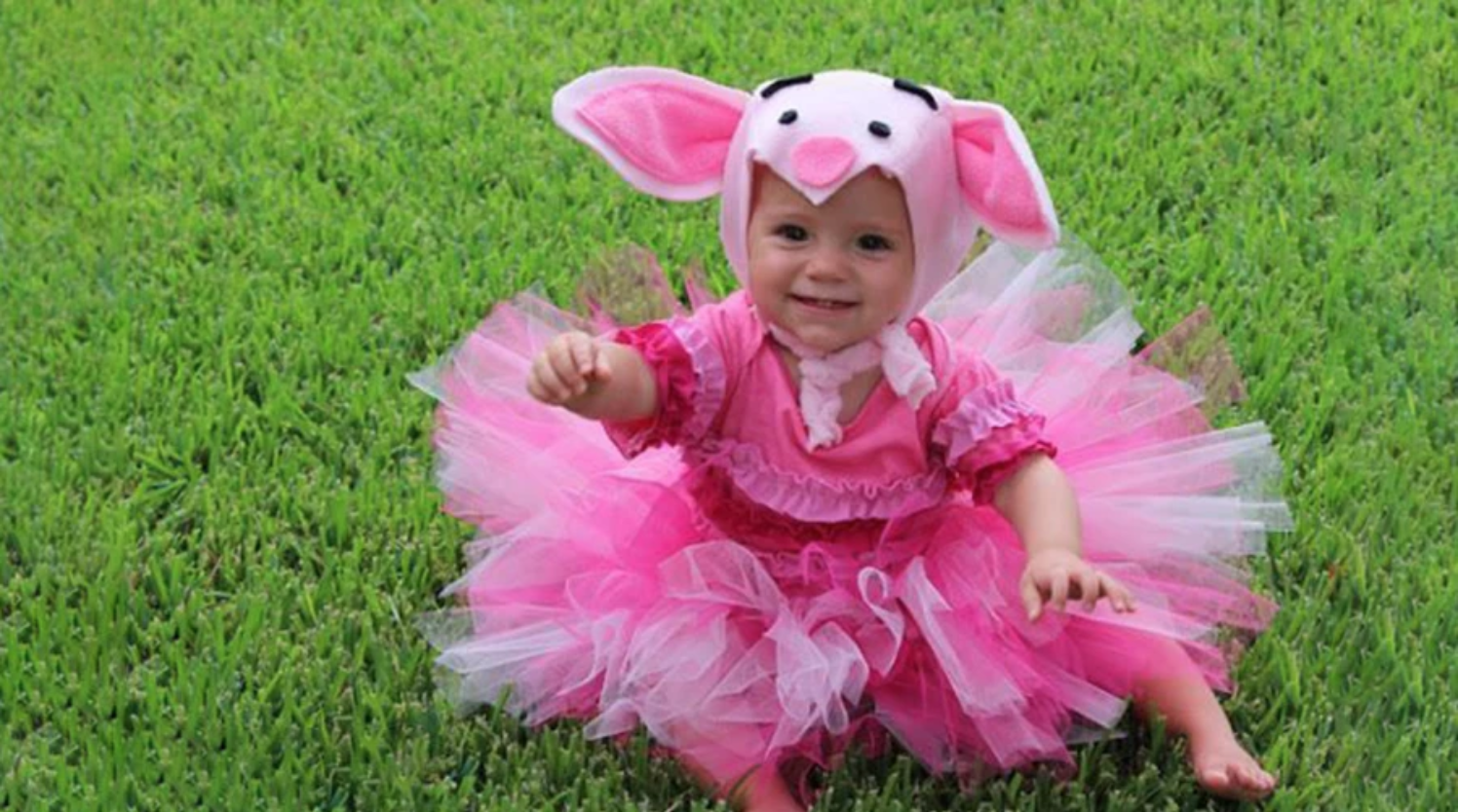 Baby store piglet outfit