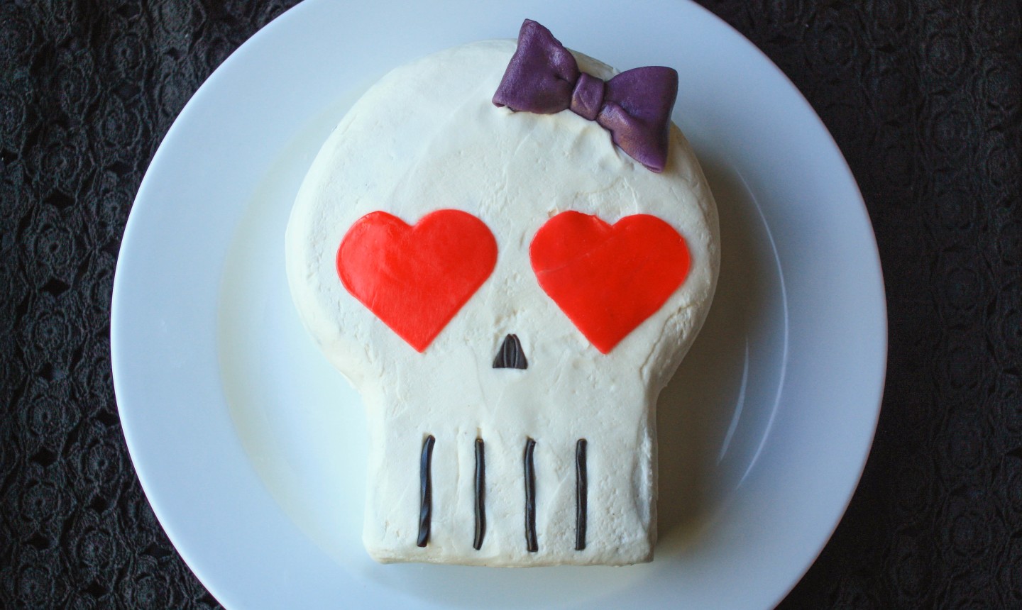 Halloween Skull Cakes