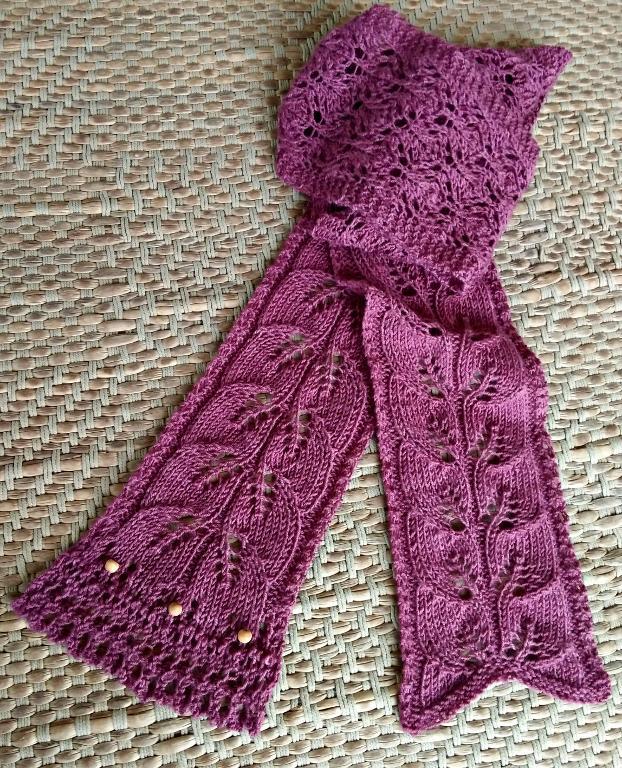 Skinny Leaves scarf