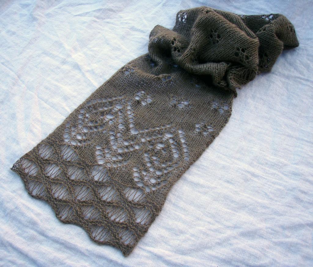 lace yarn scarf