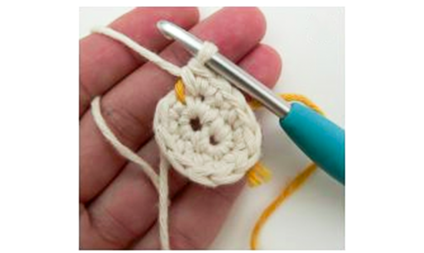 crochet baby bootie round 2
