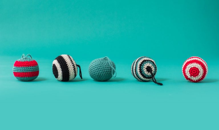 crochet round ornaments
