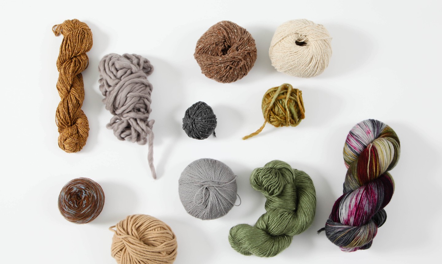 10 Creative No-Stitch Things to Make With Yarn