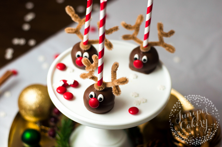 cute christmas cake pops