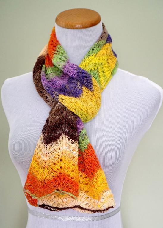 8 Gorgeous Free Knitting Patterns For Scarves