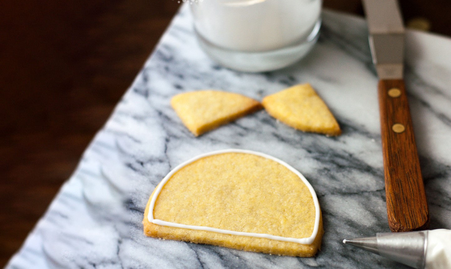 menorah cookie outline piped