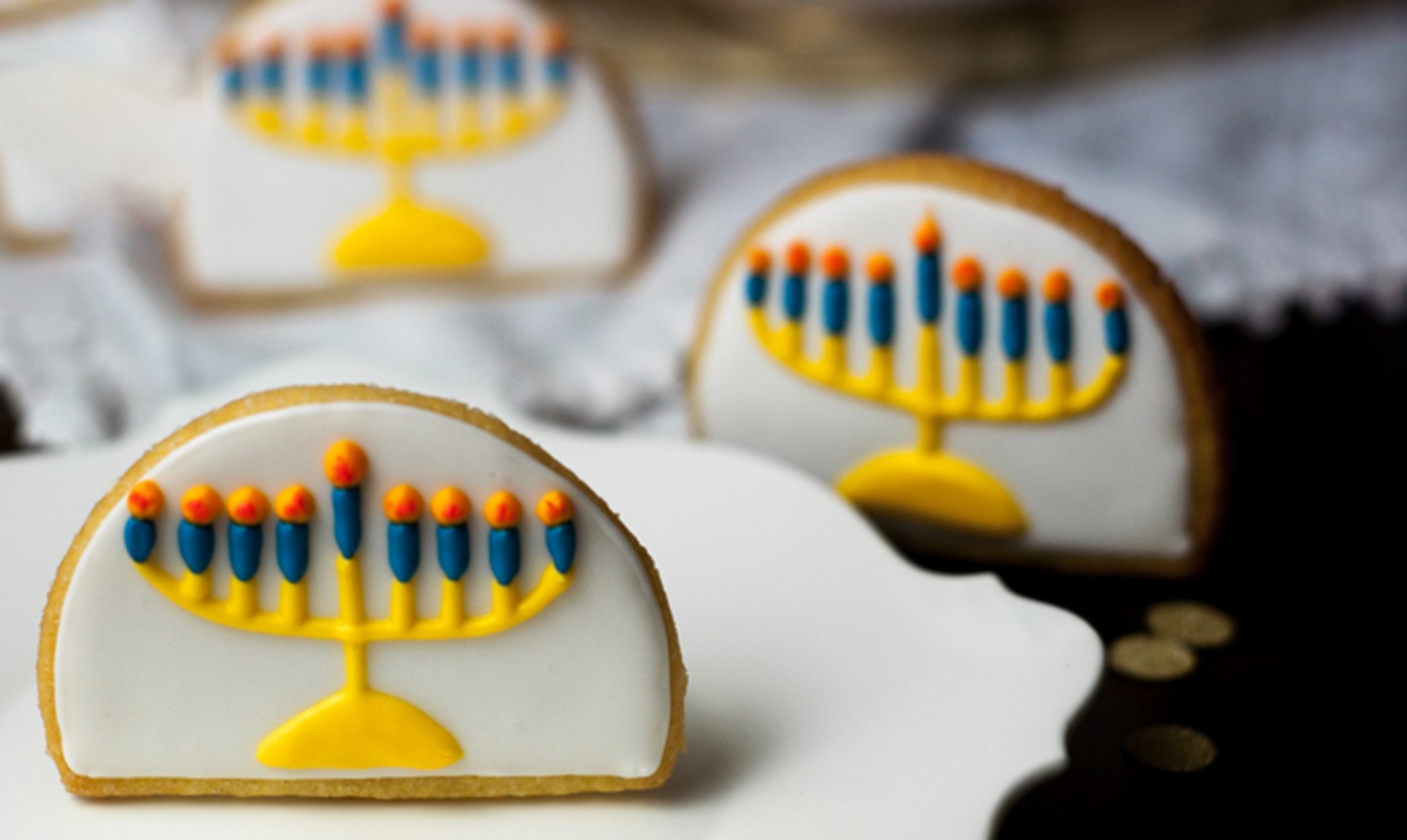 finished menorah cookies