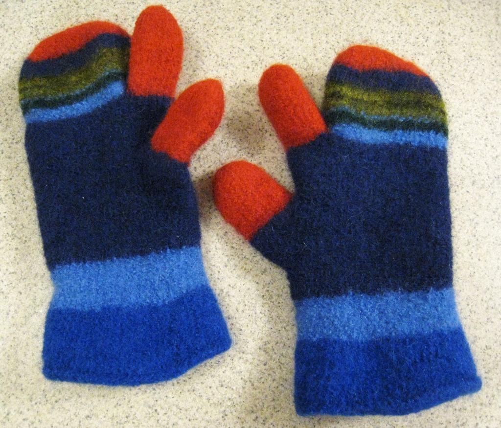 one finger felted mittens