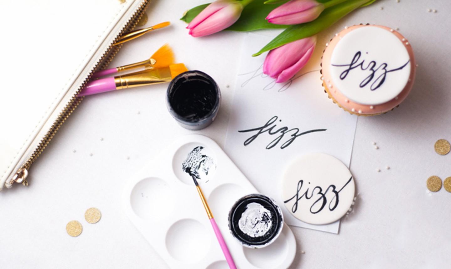 lettering cake