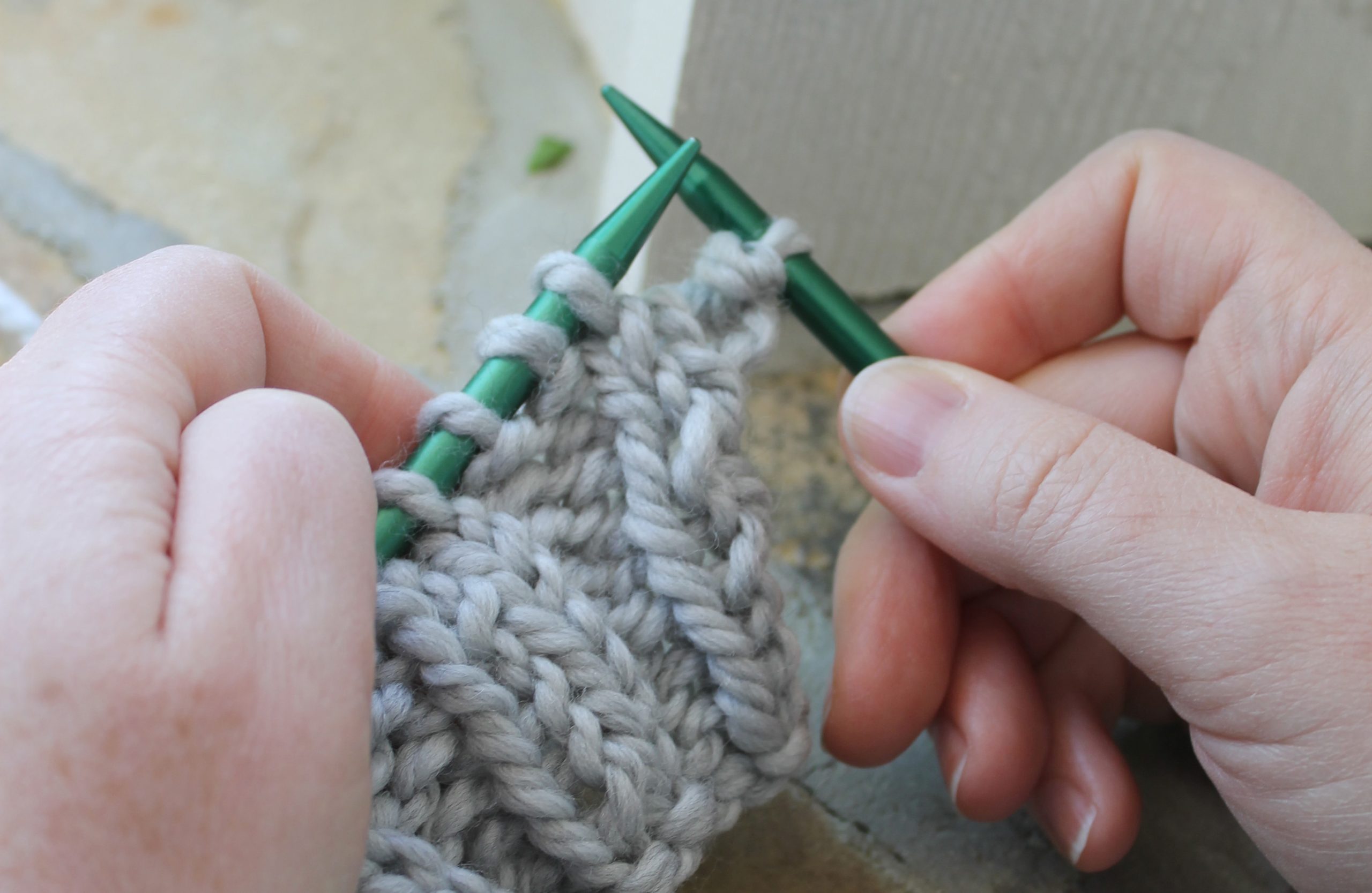 Learn to Knit: How to Work Jeny's Stretchy Cast-On - Stolen Stitches