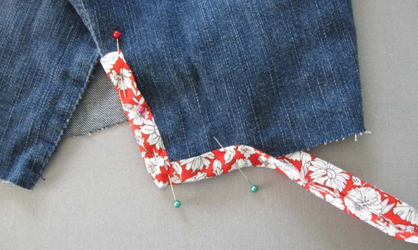 pinning bias tape to diy shorts