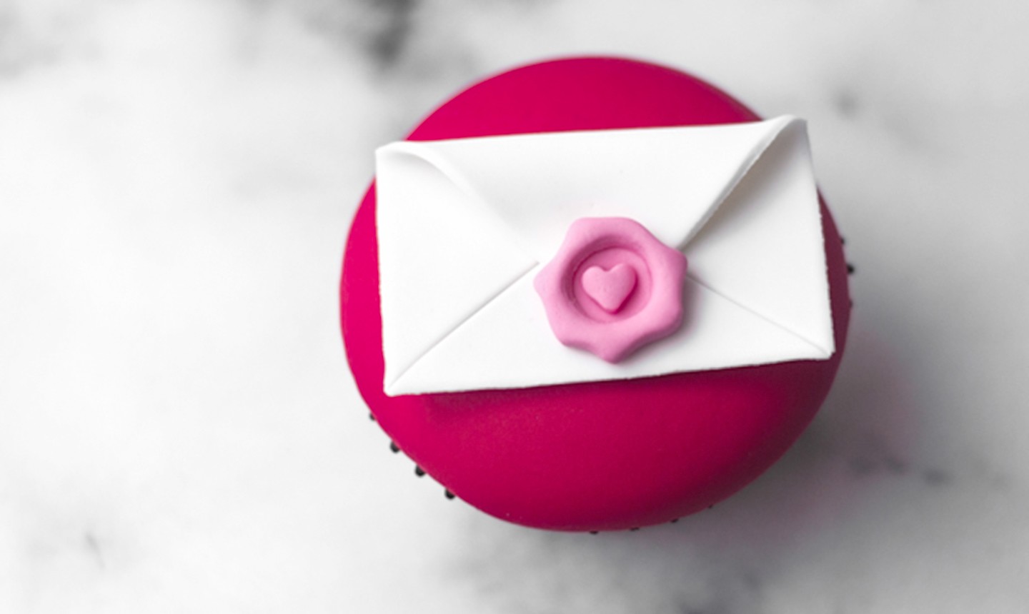 love letter cupcake