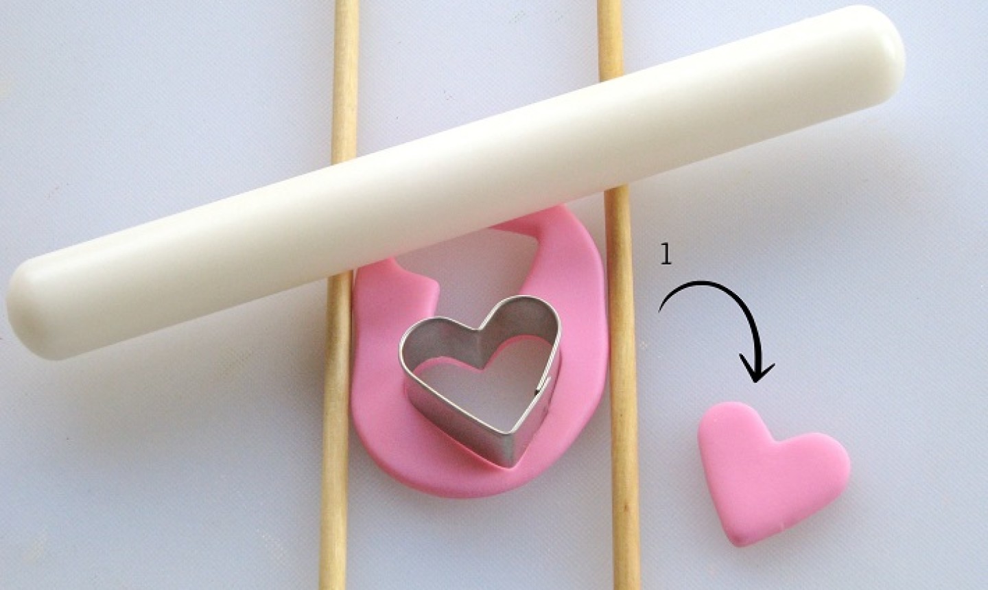 rolling fondant heart