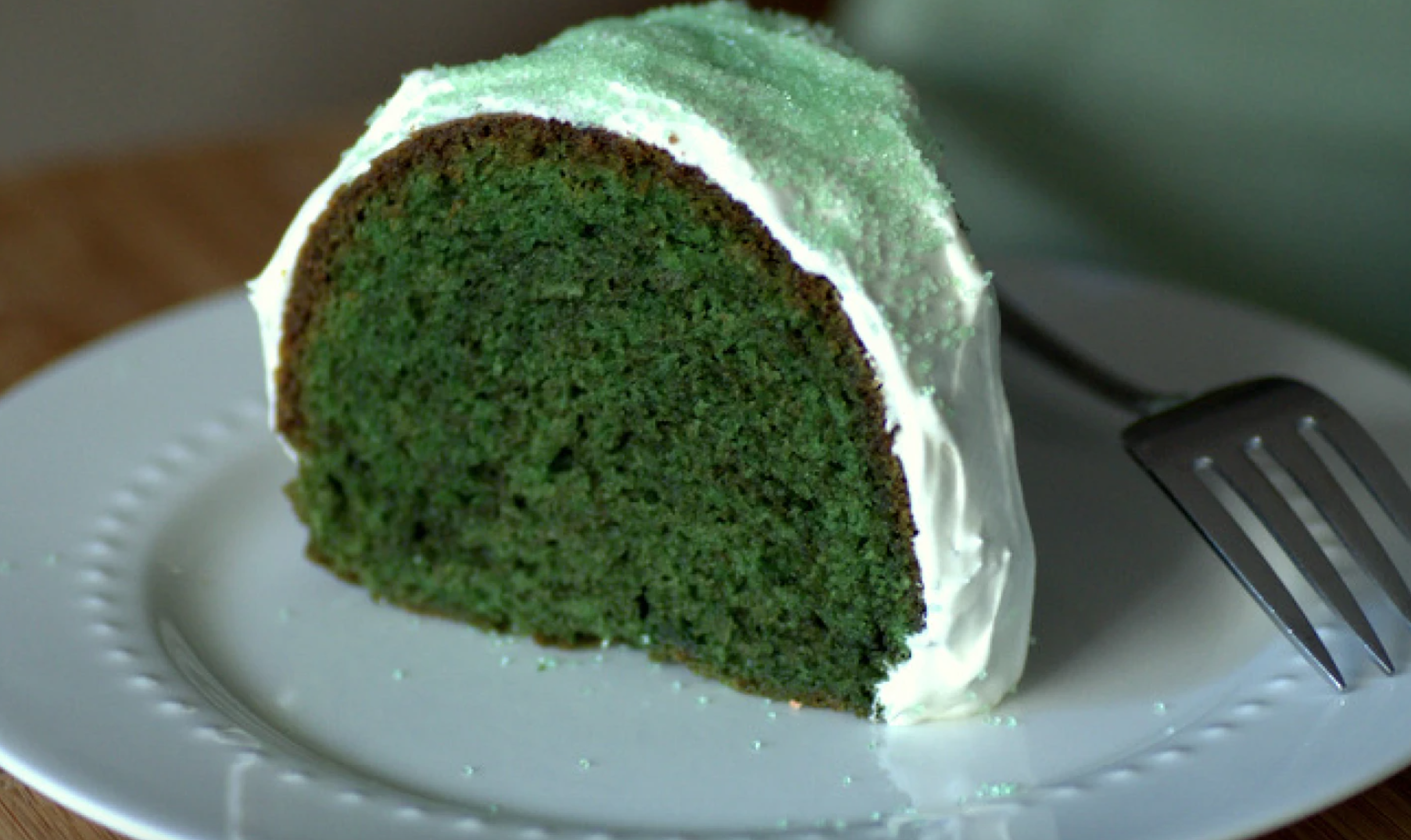 green velvet cake slice