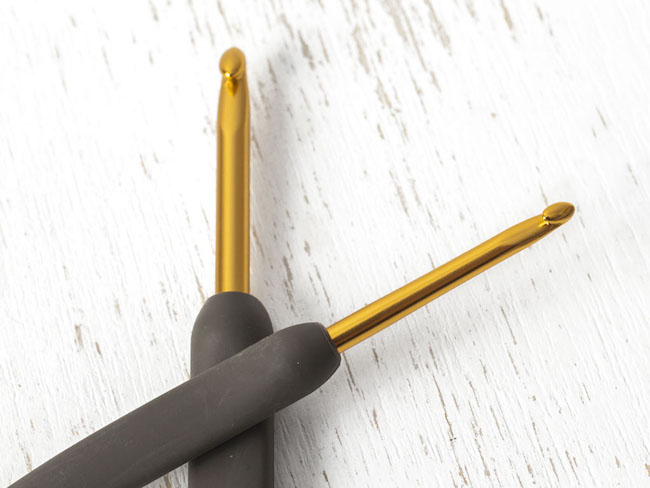 Ultimate Beginners Guide to Crochet Hooks