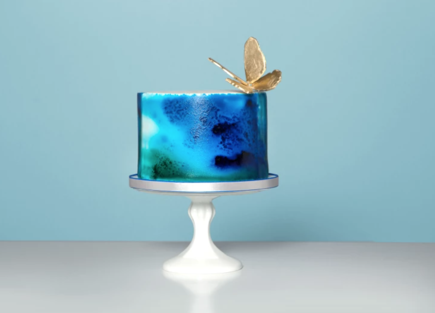Blue watercolor cake | Watercolor cake, Birthday cake decorating, Beach  birthday cake