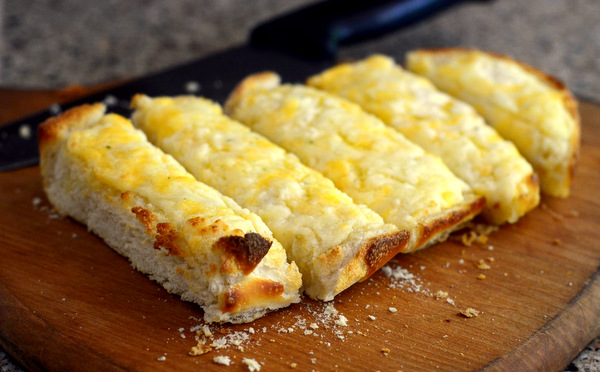 cheesy garlic bread