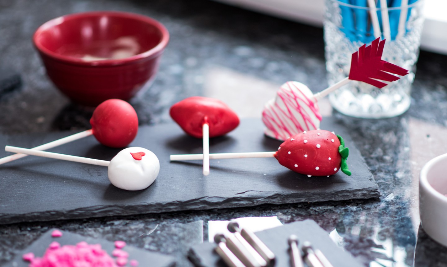 cake pops for Valentine's Day