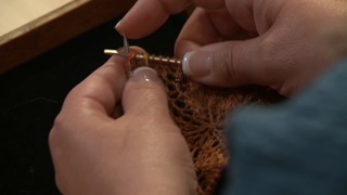 Knitting the Doll Shawl 