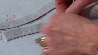Curved Jetted Pockets