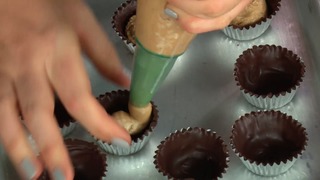 Mini Chocolate Cups