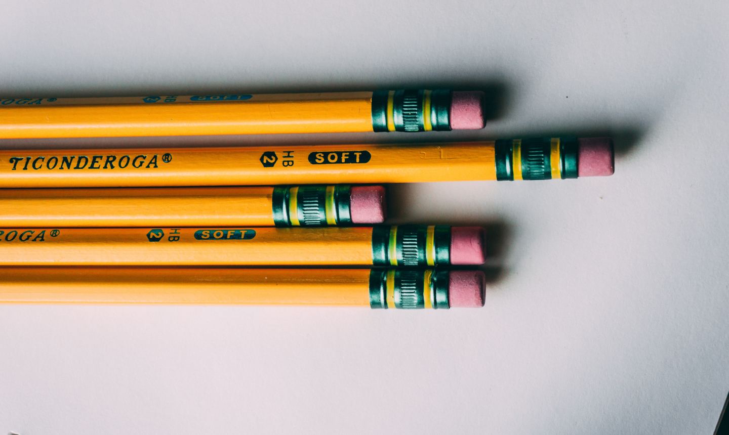 7 Drawing Pencils For Beginners That You Need To Make Beautiful Art