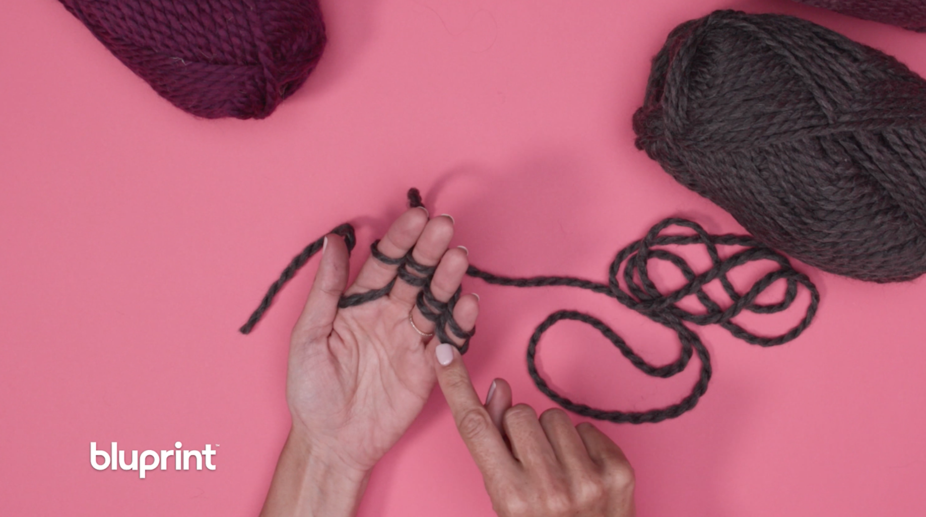 Make THIS: Finger knit a Snug Life rug