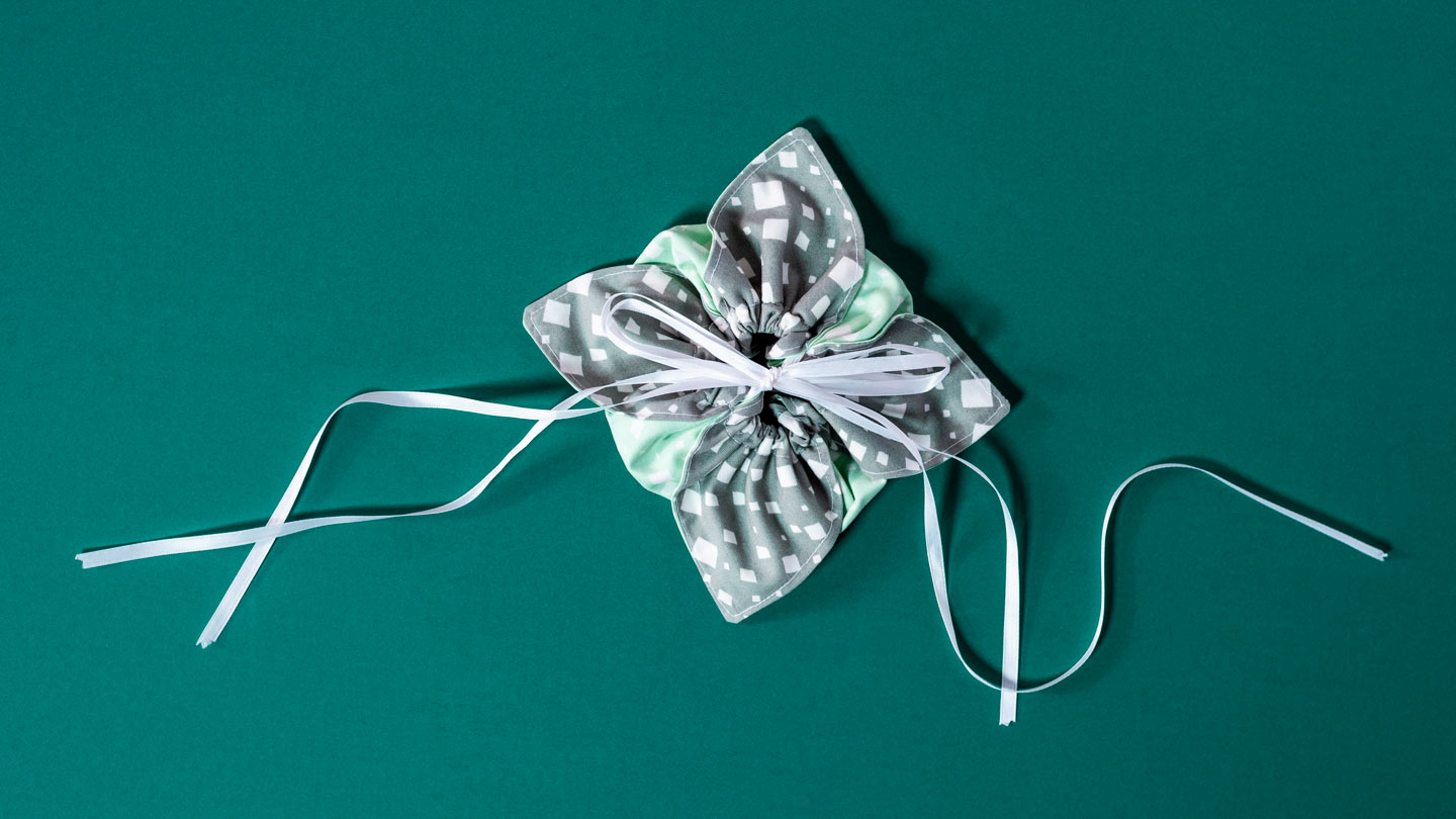 Tiffany & Co. Inspired Gift Bag - Video Tutorial - Simply Simple