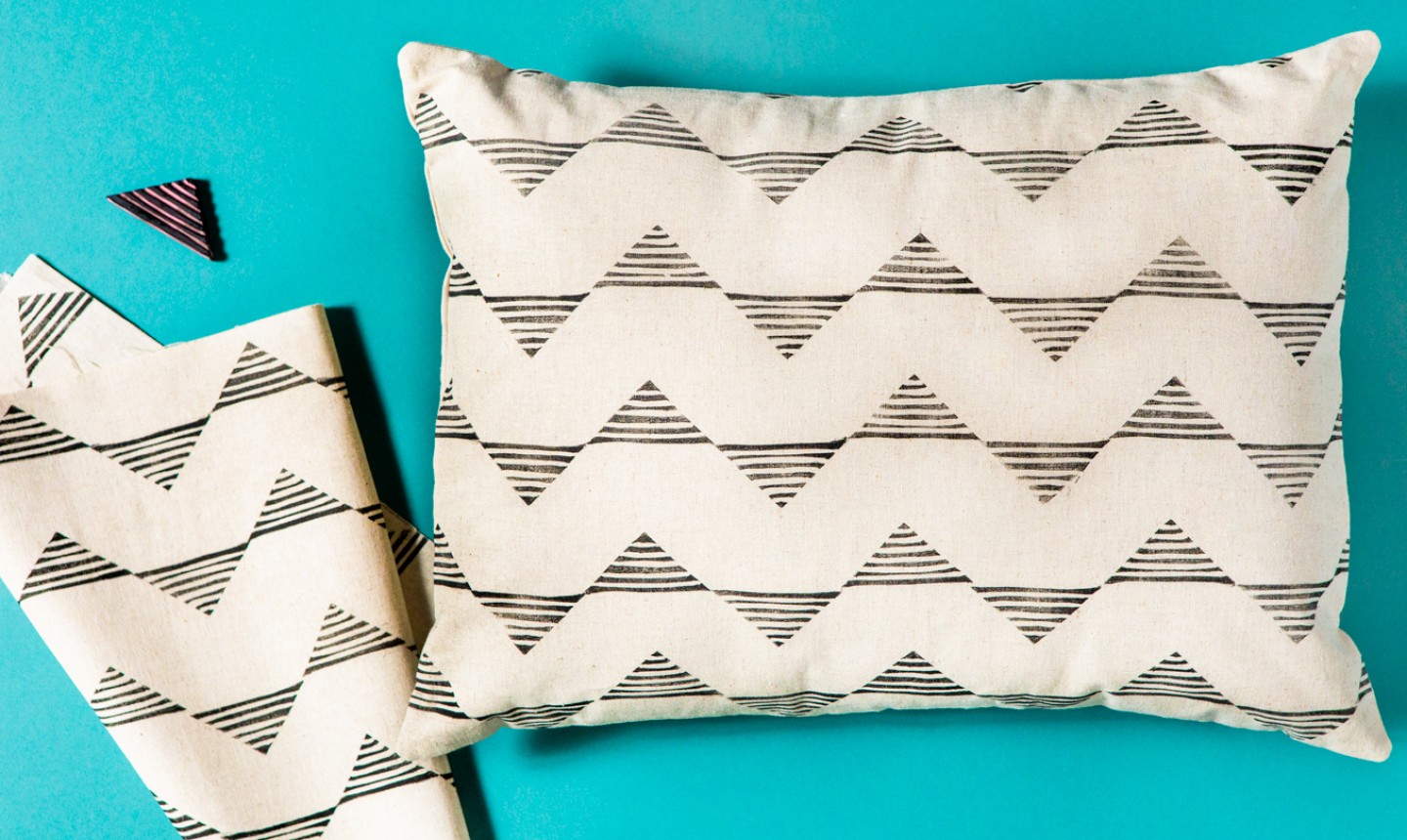 DIY Pillow Cover: Chic Throw Pillows Made Easy!