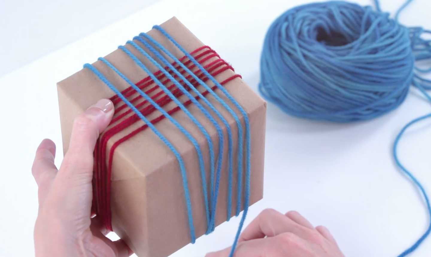 wrapping yarn gift