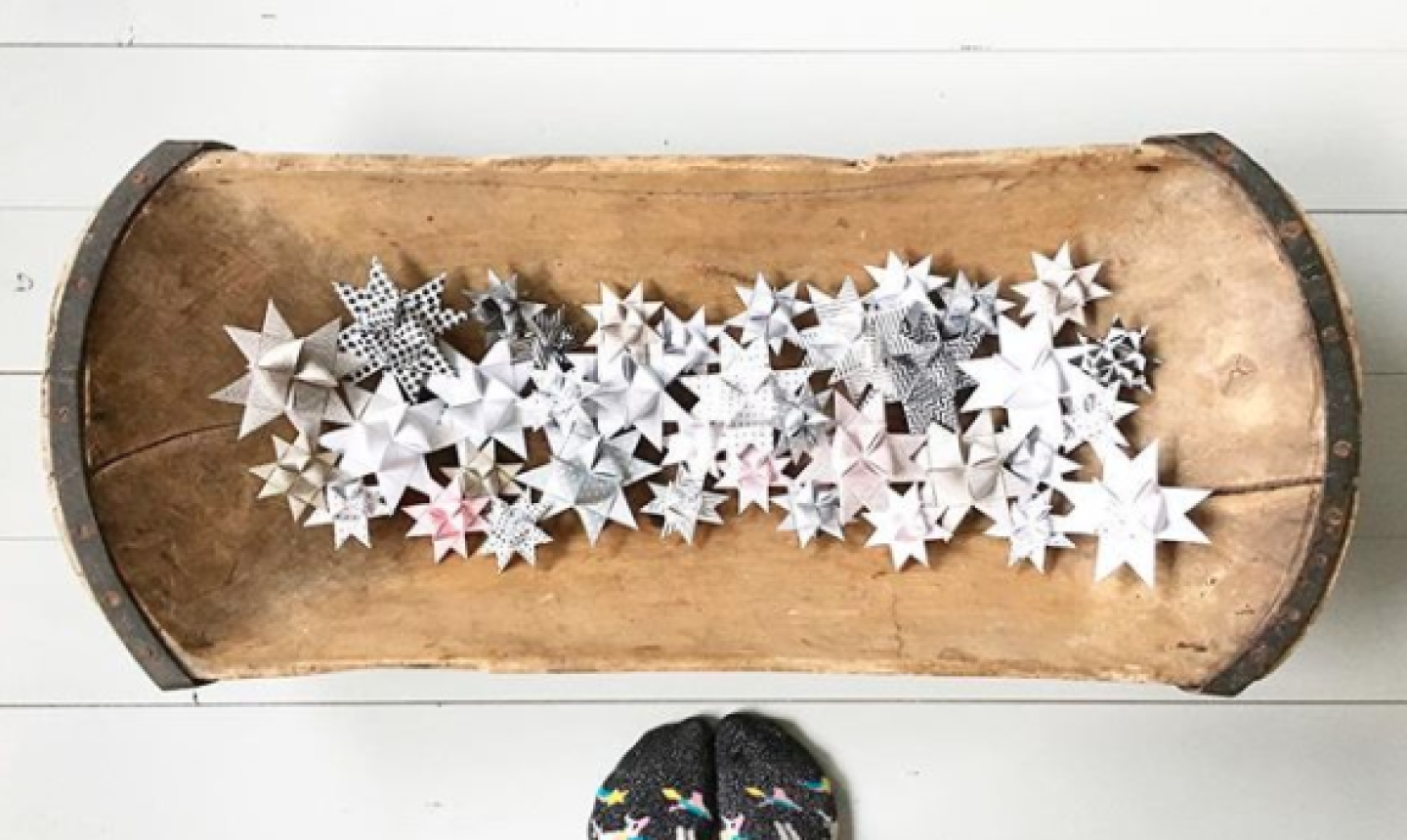 Diy crafts : Paper stars garland - Ana  DIY Star Paper Garland Room Decor  