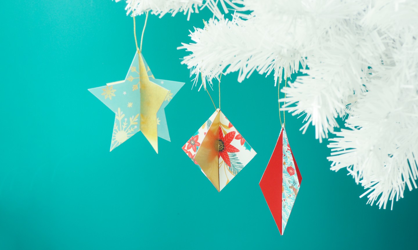 7 Super Fun Ways to Upcycle Your Holiday Cards