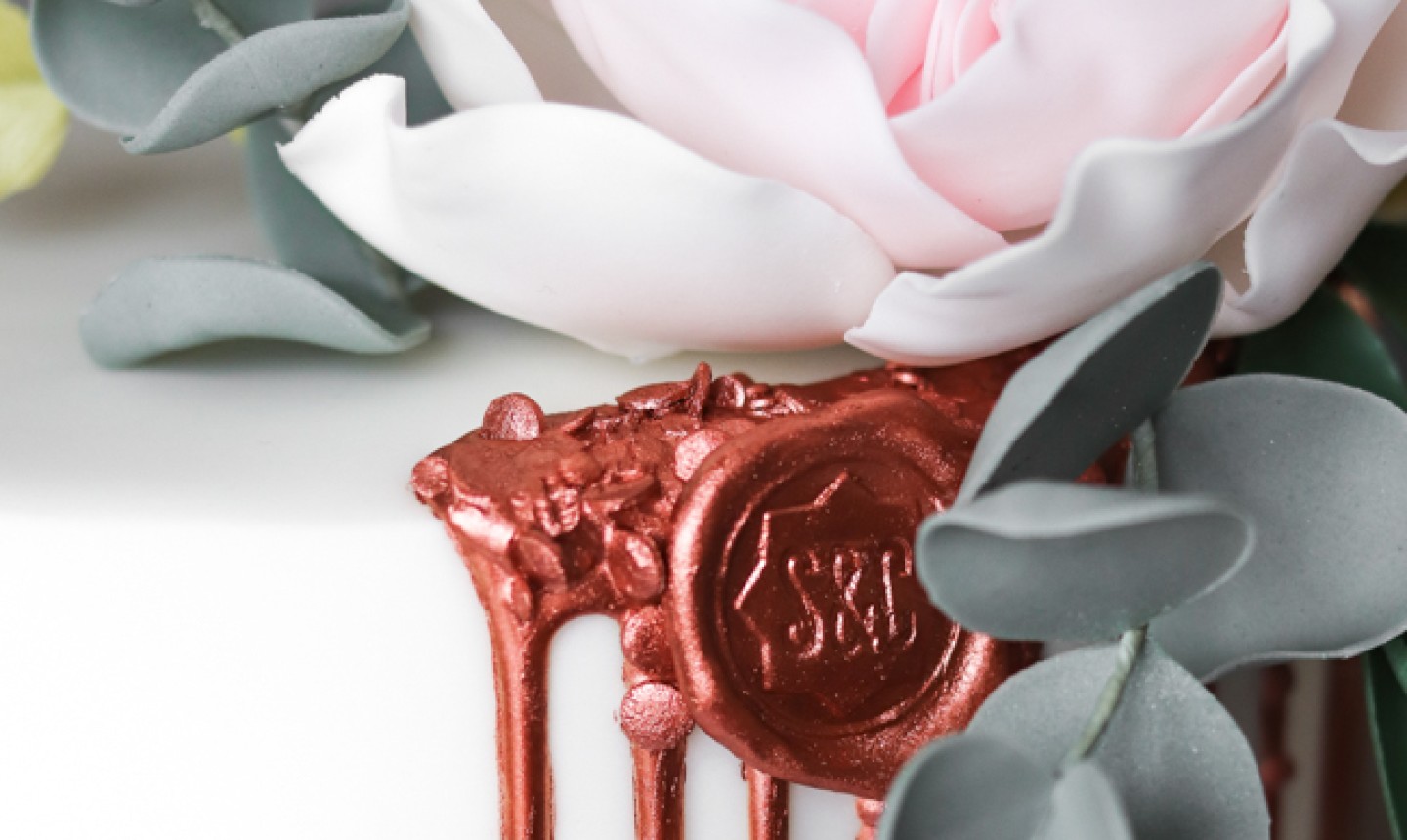 edible wax seal on a cake