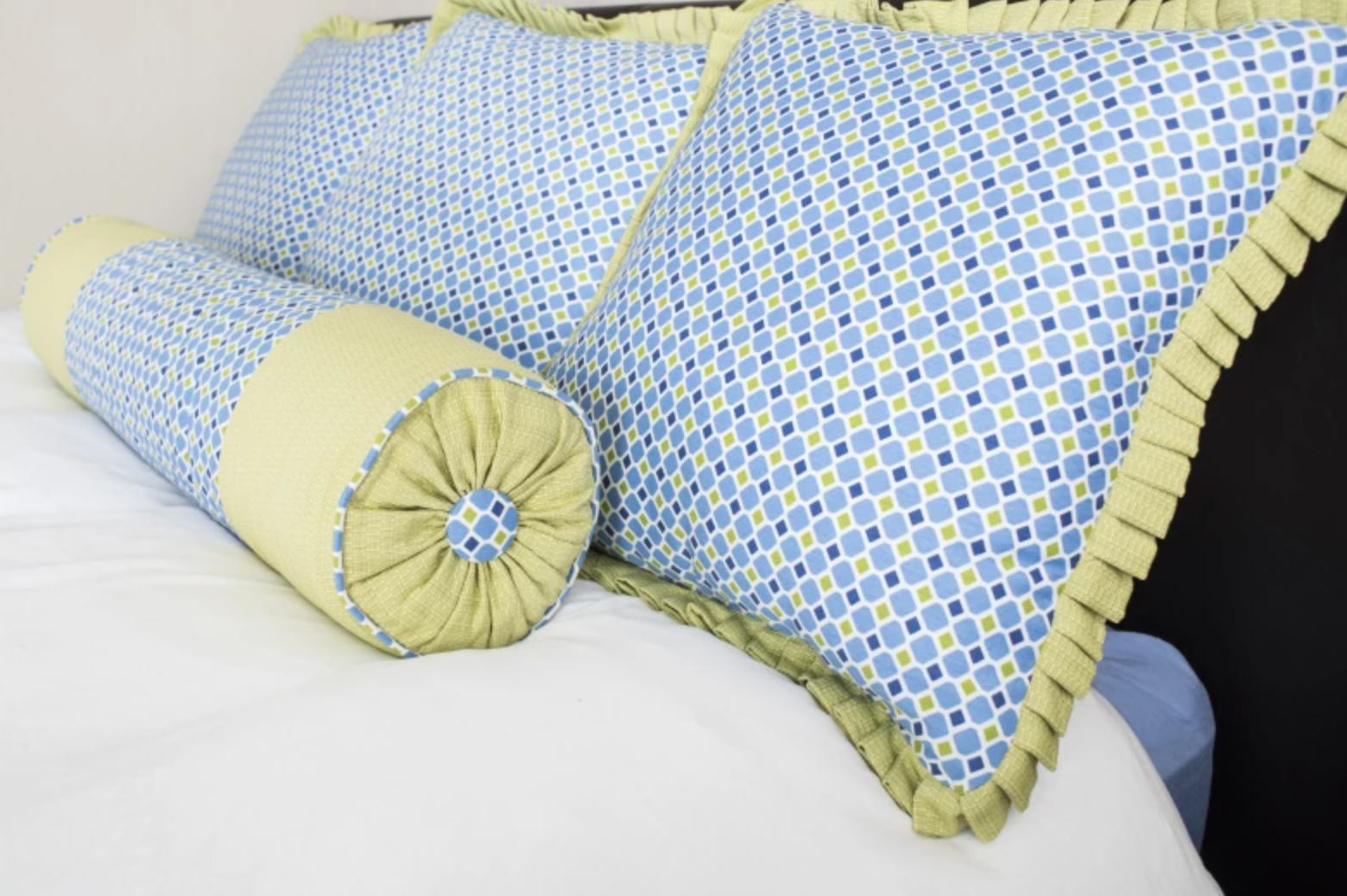 Pleated pillow clearance pattern