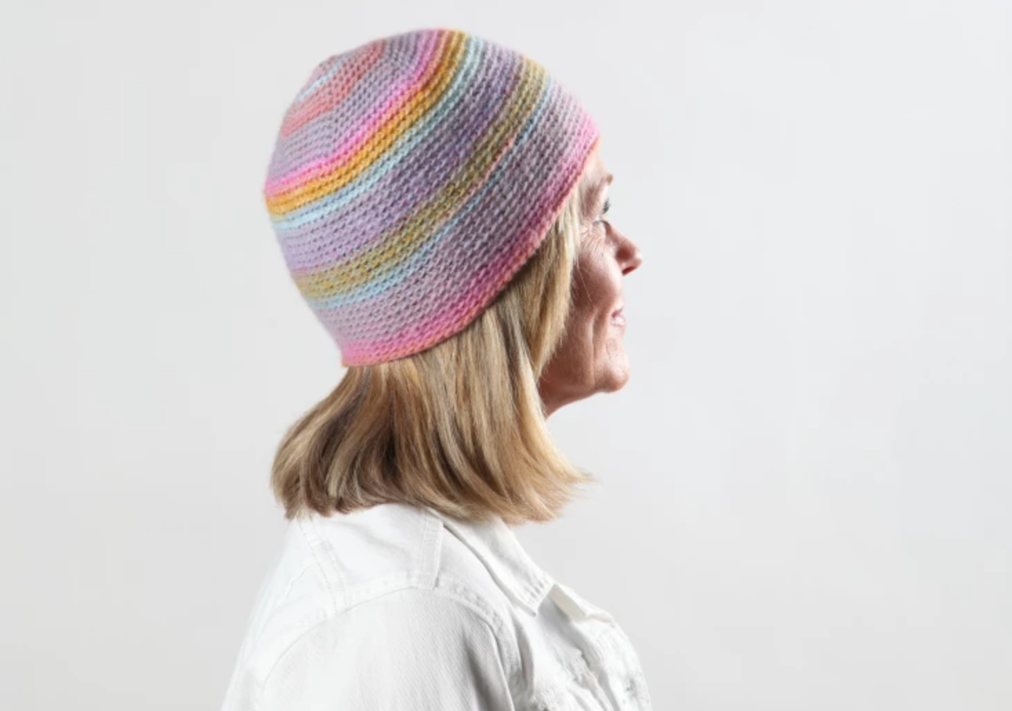 woman wearing crochet beanie
