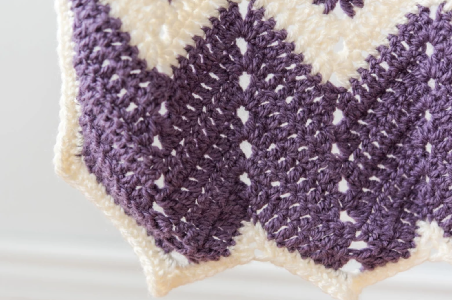 Crochet Purple /& Puff Chevron Blanket