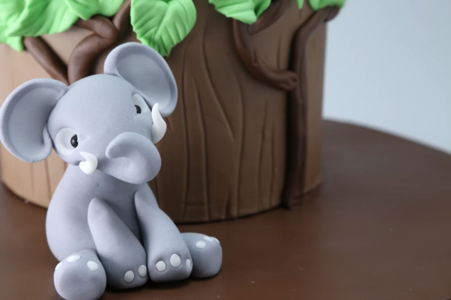 fondant elephant cake topper