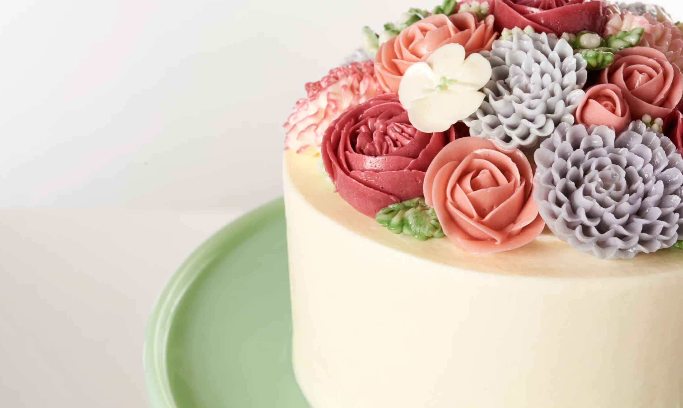 Handbag Buttercream Cake - Piping Buttercream Roses 