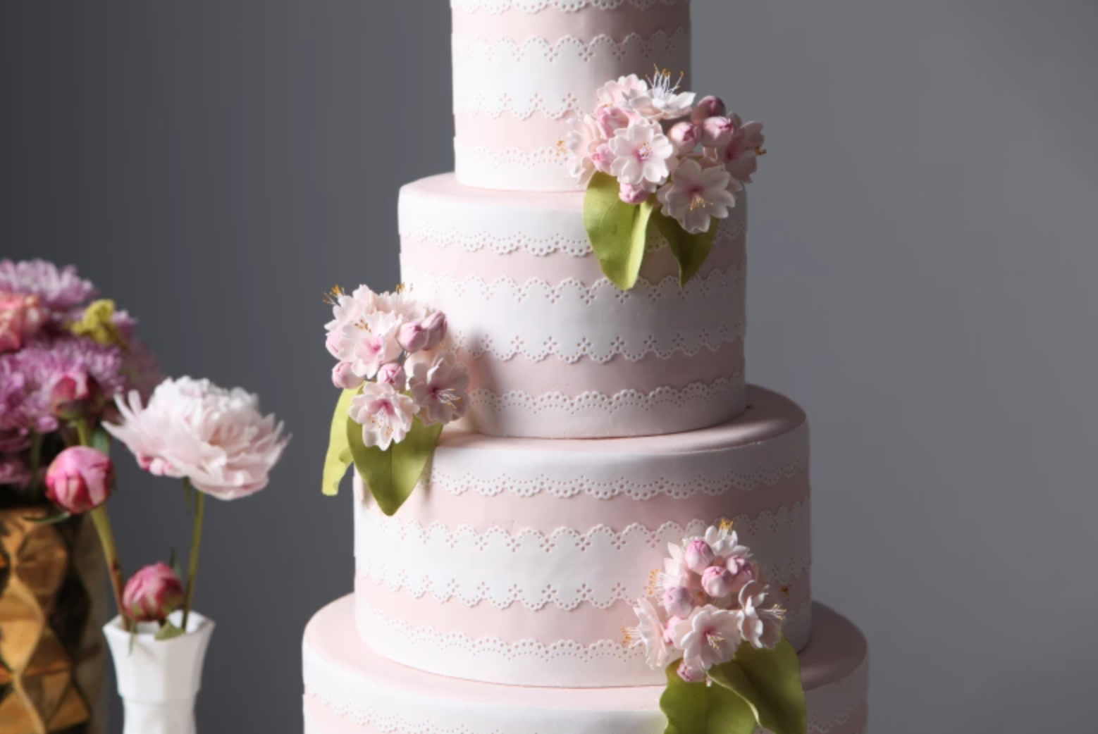 gum paste flower cake