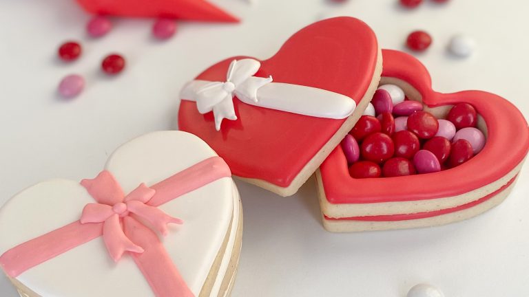 Valentine’s Cookie Boxproduct featured image thumbnail.