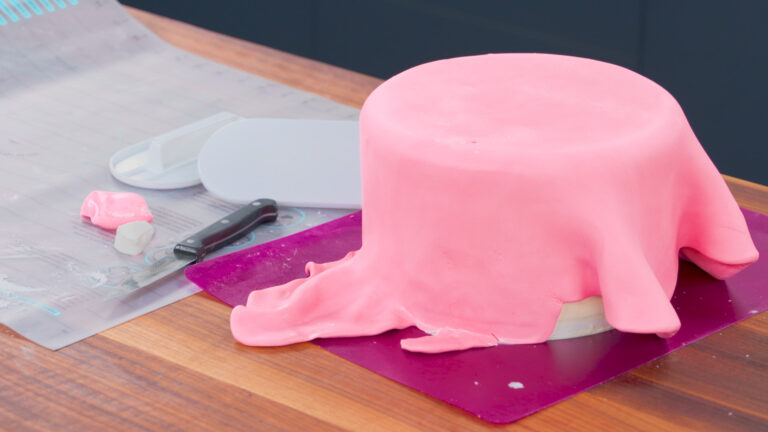 Fixing Fondant Mistakesproduct featured image thumbnail.