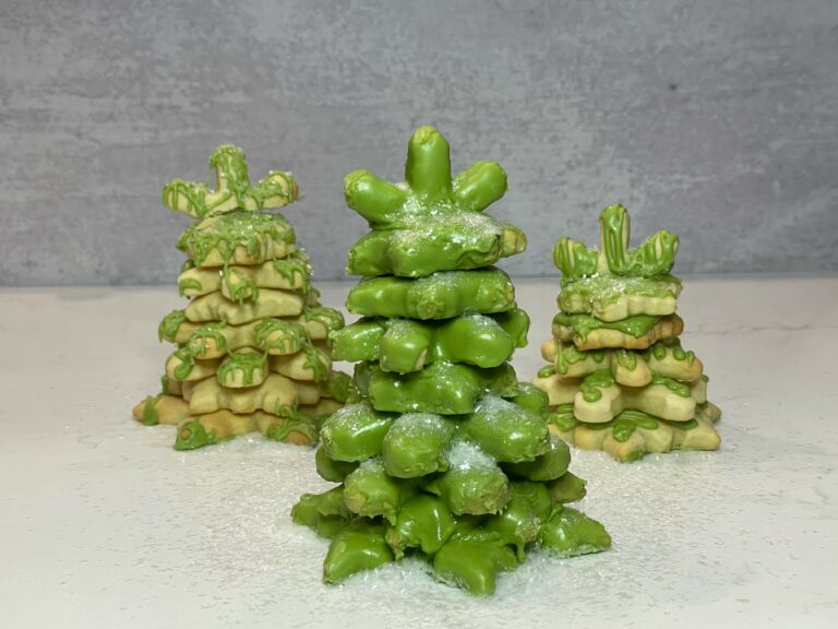 Craftsy Premium: 3D Evergreen Trees with Cookie Glazearticle featured image thumbnail.
