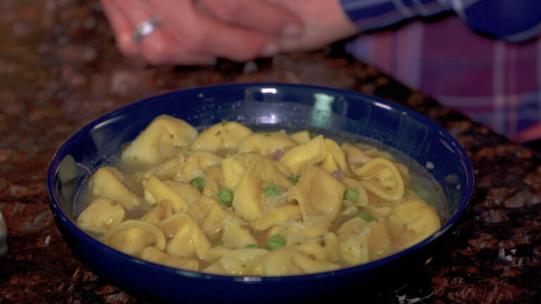 Recipe: One-Pot Pesto Tortellini Soupproduct featured image thumbnail.