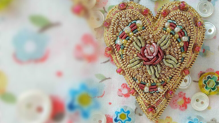 Goldwork-Master-Class-Embroidered-Heart-Brooch