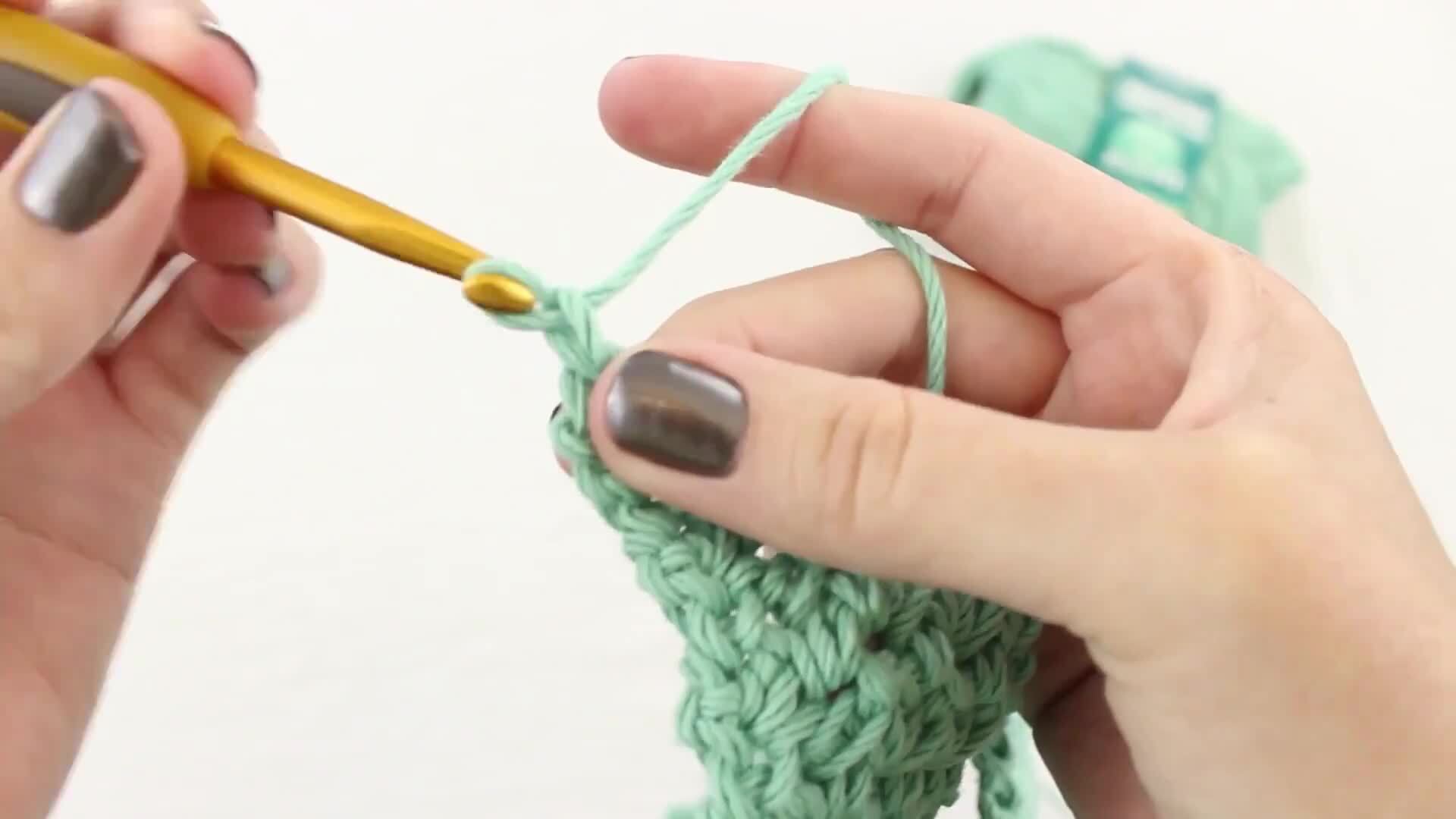 Single Crochet Cluster Stitch (Left-Handed)
