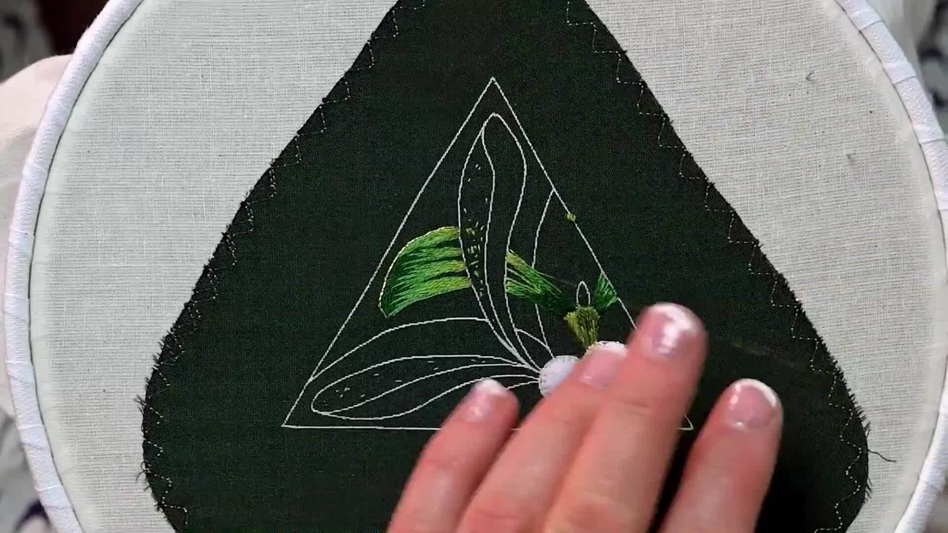 Highlighting the Leaves and Stems Using Sketched Stitches in Gold