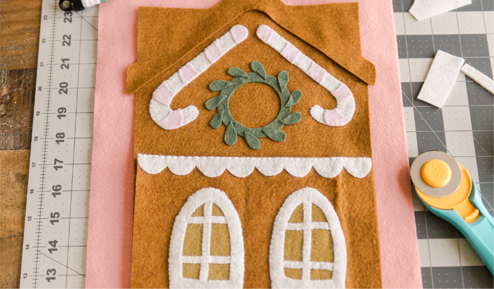Gingerbread House Holiday Card Holder with Emily Steffen